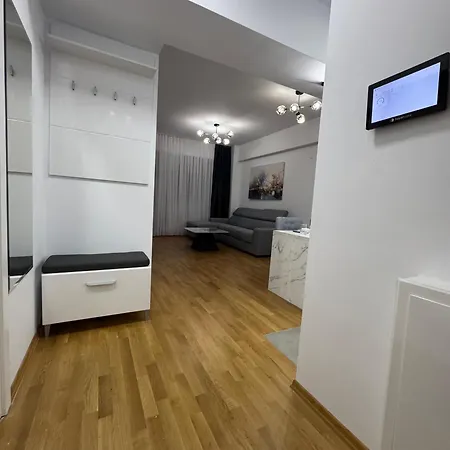 East Gate Luxury 2 Apartment *