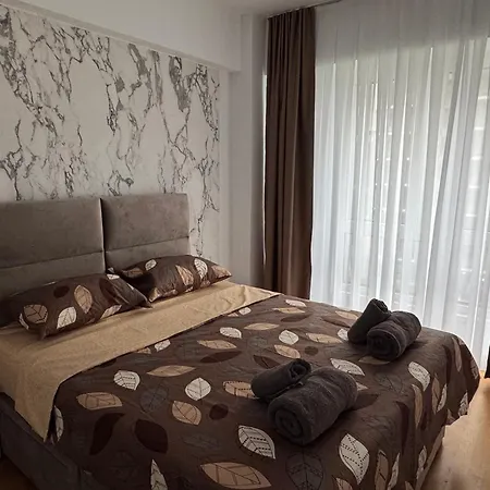 East Gate Luxury 2 *