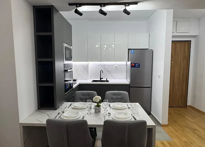 East Gate Luxury 2 Скопье