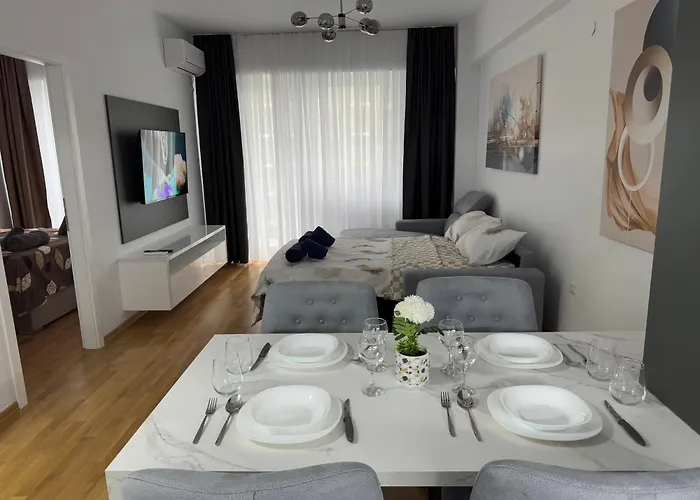 East Gate Luxury 2 Скопье